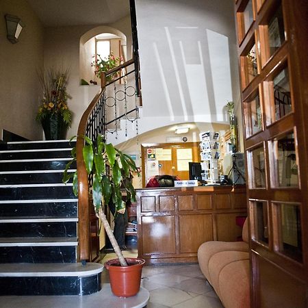 Hostal Venta Del Sol Baza Exterior photo