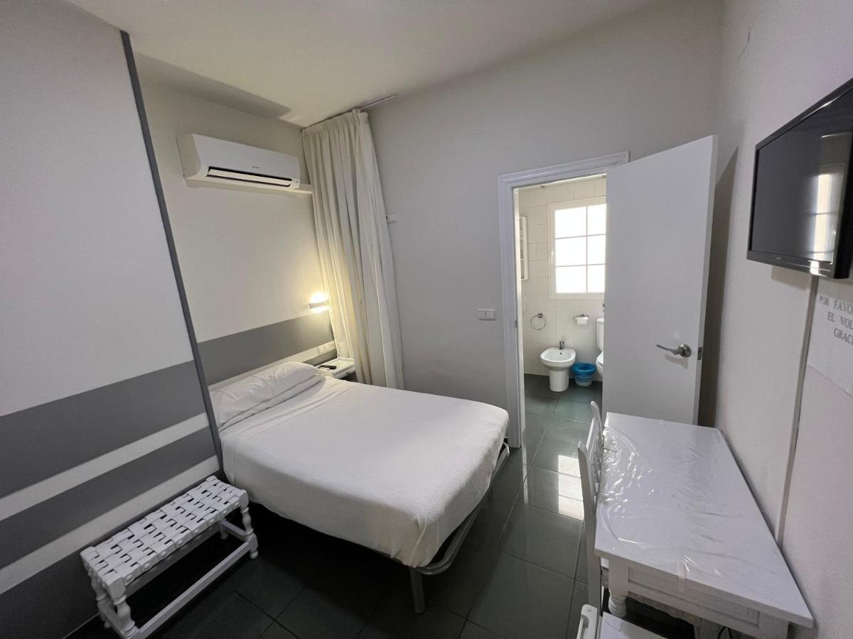 Hostal Venta Del Sol Baza Exterior photo