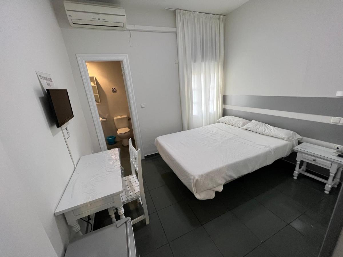 Hostal Venta Del Sol Baza Exterior photo